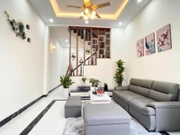 Nhà xây mới 40m2*4T, MT 4m Nguyễn Ngọc Vũ, ÔTÔ đỗ cửa, NHỈNH 4 TỶ Nhà xây mới 40m2*4T, MT 4m Nguyễn Ngọc Vũ, ÔTÔ đỗ cửa, NHỈNH 4 TỶ
