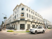 SHOUSE HOUSE lô góc 1 trệt 2 lầu mặt tiền đường 17m gần TTHC SHOUSE HOUSE lô góc 1 trệt 2 lầu mặt tiền đường 17m gần TTHC