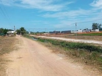 Sang lại lô 249m2 hướng ĐN khu Cá Đồng dài 40m tiện xây nhà trọ, sổ đỏ Sang lại lô 249m2 hướng ĐN khu Cá Đồng dài 40m tiện xây nhà trọ, sổ đỏ