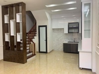 Nhà đẹp mới xây Ngô Gia Khảm, đối diện bến xe Gia Lâm, ngõ thông ra hồ Nhà đẹp mới xây Ngô Gia Khảm, đối diện bến xe Gia Lâm, ngõ thông ra hồ