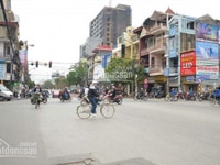 Bán nhà mặt đường Trần Nguyên Hãn - có lắp cầu thang máy Bán nhà mặt đường Trần Nguyên Hãn - có lắp cầu thang máy