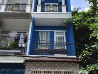 Nhà 1 trệt, 2 lầu, 4 phòng ngủ, mặt tiền đường 8m Nhà 1 trệt, 2 lầu, 4 phòng ngủ, mặt tiền đường 8m