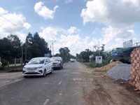 Bán rẻ miếng đất Đường thông thoáng cách QL14 chỉ 600m, sổ hồng riêng Bán rẻ miếng đất Đường thông thoáng cách QL14 chỉ 600m, sổ hồng riêng