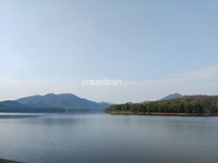Bán lô đất lưng tự núi,mặt hướng hồ Đồng Đò, DT : 1500m2, Giá 5,5tr/m2 Bán lô đất lưng tự núi,mặt hướng hồ Đồng Đò, DT : 1500m2, Giá 5,5tr/m2