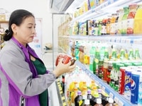 Cần tuyển nhân viên đóng gói hàng hóa Cần tuyển nhân viên đóng gói hàng hóa