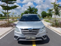 Toyota Innova 2.0 E 2015 . Toyota Innova 2.0 E 2015 .
