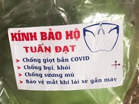 Kính chống giọt bắn covid 19 mẫu mới Kính chống giọt bắn covid 19 mẫu mới