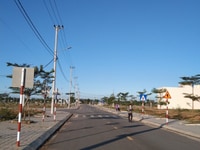 Còn 1 lô duy nhất trục chính Hùng Vương DA Mega City giá bán lỗ 600Tr Còn 1 lô duy nhất trục chính Hùng Vương DA Mega City giá bán lỗ 600Tr