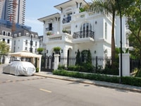 Gia đình chuyển vào Nam bán biệt thự đơn lập Embassy - Tây Hồ Tây Gia đình chuyển vào Nam bán biệt thự đơn lập Embassy - Tây Hồ Tây