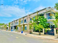 Nhà phố Oasis City chỉ 1,6tỷ/căn đối diện Đại Học QT Việt Đức Nhà phố Oasis City chỉ 1,6tỷ/căn đối diện Đại Học QT Việt Đức