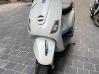 Cần bán gấp xe Vespa LX 125cc trắng xanh, tại Hoàng Mai, HN Cần bán gấp xe Vespa LX 125cc trắng xanh, tại Hoàng Mai, HN