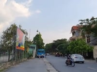 Nhà Đông Mỹ, Thanh Trì -( đường ôtto 16 chỗ đỗ cửa cả nhà đi du lịch) Nhà Đông Mỹ, Thanh Trì -( đường ôtto 16 chỗ đỗ cửa cả nhà đi du lịch)