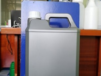 Cung cấp can nhựa 5 lít đựng nước sát khuẩn trong y tế. Cung cấp can nhựa 5 lít đựng nước sát khuẩn trong y tế.