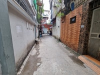 NHỈNH 2 TỶ có nhà Nguyễn Trãi, lô góc, ô tô. Diện tích 28m x 2 tầng mt NHỈNH 2 TỶ có nhà Nguyễn Trãi, lô góc, ô tô. Diện tích 28m x 2 tầng mt