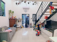 Cần tiền bán gấp nhà giải phóng, ngõ ô tô, 50m2, chỉ 2 tỷ Cần tiền bán gấp nhà giải phóng, ngõ ô tô, 50m2, chỉ 2 tỷ