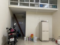 Chính chủ cần bán gấp nhà 1,5 tầng ngõ nông rộng ô tô đỗ cửa Chợ Hàng. Chính chủ cần bán gấp nhà 1,5 tầng ngõ nông rộng ô tô đỗ cửa Chợ Hàng.