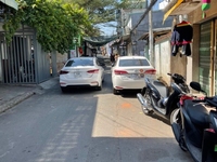 Bán nhà MT đường số 3,phường linh xuân, TĐ.DT:4,25x19,5,1 ki ốt và 4 p Bán nhà MT đường số 3,phường linh xuân, TĐ.DT:4,25x19,5,1 ki ốt và 4 p