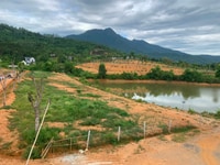 Lô đất biệt thự chính giữa mặt hồ Thiên Nga, Ba Vì, vị trí độc tôn. Lô đất biệt thự chính giữa mặt hồ Thiên Nga, Ba Vì, vị trí độc tôn.