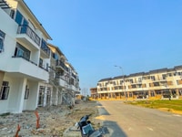 Diện tích 80m2 ( mặt tiền 5m ) - Hướng Đông. Nhìn ra công viên Lớn - Đ Diện tích 80m2 ( mặt tiền 5m ) - Hướng Đông. Nhìn ra công viên Lớn - Đ
