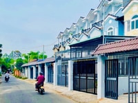 Chính chủ nhà 2 mới 2 lầu tại Hiệp An TDM Chính chủ nhà 2 mới 2 lầu tại Hiệp An TDM