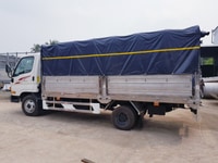 Hyundai N250sl mui bạt 2400kg thùng dài 4m3 Hyundai N250sl mui bạt 2400kg thùng dài 4m3