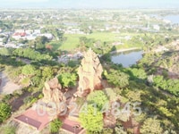 Bán nhà phố liền kề đối diện Tháp Poklong Garai tại Phan Rang Bán nhà phố liền kề đối diện Tháp Poklong Garai tại Phan Rang