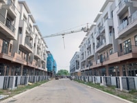 BÁN GẤP căn nhà phố 4 tầng - Đối diện 9 tòa Chung Cư - Giá chỉ từ 3 tỷ BÁN GẤP căn nhà phố 4 tầng - Đối diện 9 tòa Chung Cư - Giá chỉ từ 3 tỷ