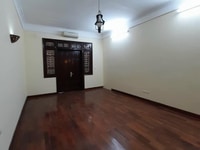 Nguyễn Trãi phố nhà mặt tiền 2 ô tô 7 chỗ, nhà có 1 không 2 Nguyễn Trãi phố nhà mặt tiền 2 ô tô 7 chỗ, nhà có 1 không 2