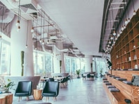 Cho thuê nhà mặt phố Nguyễn Văn Cừ, 220m2, MT :12m, Lô góc Cho thuê nhà mặt phố Nguyễn Văn Cừ, 220m2, MT :12m, Lô góc