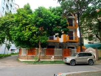 Chính chủ sổ đỏ bán nhà biệt thự 212m2, khu Bắc Linh Đàm, gần Billgate Chính chủ sổ đỏ bán nhà biệt thự 212m2, khu Bắc Linh Đàm, gần Billgate