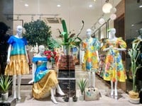 Sang mặt bằng thời trang 200m2 Hai Bà Trưng Q.3