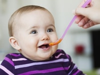 Nhà tôi cần tuyển người giúp việc làm việc lâu dài với gia đình tôi Nhà tôi cần tuyển người giúp việc làm việc lâu dài với gia đình tôi