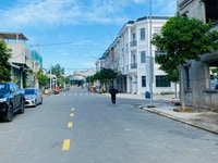 Nhà ngộp tp dĩ an giá ưu đãi hỗ trợ góp 0% Nhà ngộp tp dĩ an giá ưu đãi hỗ trợ góp 0%