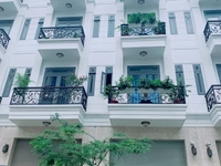 Bán nhà MT 12m SHR, DTSD 300m2 1Trệt 4Lầu 6PN 7WC Có Thang Máy Cao Cấp