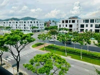 Bán nhà phố shophouse 4 tầng đường hoàng thị loan Bán nhà phố shophouse 4 tầng đường hoàng thị loan