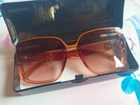 Kính mát GUCCI đến từ Italy - hàng chính hãng 100% Kính mát GUCCI đến từ Italy - hàng chính hãng 100%