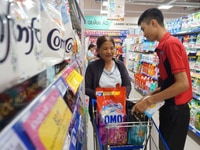 Nhận 04 nhân viên bán hàng và tư vấn cho khách Nhận 04 nhân viên bán hàng và tư vấn cho khách
