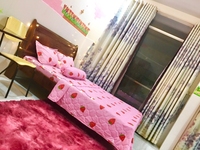 Phòng sang xịn thiết kế trẻ trung ban công hoặc cửa sổ thoáng mát Q7