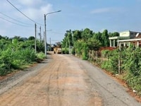Lô Đất Thổ Cư 300m2 Trường ,Chợ Tiện Ích Bao Quanh Chỉ 3 Phút Chạy Xe Lô Đất Thổ Cư 300m2 Trường ,Chợ Tiện Ích Bao Quanh Chỉ 3 Phút Chạy Xe