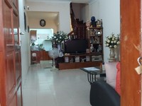 Bán nhà tầng 2 tầng 3 ( khu 2 tầng ) tập thể Ngọc Khánh, Q.Ba Đình