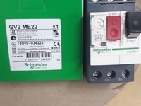 Cầu dao 3 cực bảo vệ động cơ 20...25A GV2ME22 Cầu dao 3 cực bảo vệ động cơ 20...25A GV2ME22