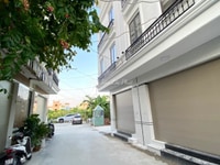 Bán nhà 4 tầng xây mới mặt ngõ Ngô Gia Tự ô tô vào nhà giá chỉ 2.8 tỷ. Bán nhà 4 tầng xây mới mặt ngõ Ngô Gia Tự ô tô vào nhà giá chỉ 2.8 tỷ.