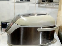 Nồi cơm điện cao tần (IH), có áp suất bi Mitsubishi NJ-PV10 Nồi cơm điện cao tần (IH), có áp suất bi Mitsubishi NJ-PV10