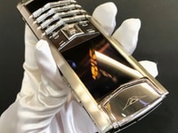 Điện thoại vertu signature pure silver rất đẹp chính hãng Điện thoại vertu signature pure silver rất đẹp chính hãng