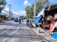 51m mặt tiền giao thông đá mi rộng 5m, cách đường nhựa lớn 200. 51m mặt tiền giao thông đá mi rộng 5m, cách đường nhựa lớn 200.