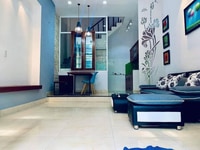 Bán nhà đẹp có hồ bơi trong nhà, 3PN, 2 WC có sổ đi sân bay rất tiện Bán nhà đẹp có hồ bơi trong nhà, 3PN, 2 WC có sổ đi sân bay rất tiện