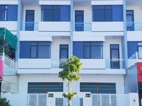 KDT lấn biển Tây Bắc- Nhà hoàn thiện 1 trệt 2 lầu- đường chính 32m KDT lấn biển Tây Bắc- Nhà hoàn thiện 1 trệt 2 lầu- đường chính 32m