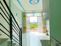 Nhà lầu giá siêu rẻ, Xây mới, gần chợ (Cách Hóc Môn 15p) Nhà lầu giá siêu rẻ, Xây mới, gần chợ (Cách Hóc Môn 15p)