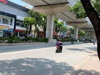 Bán nhà mặt phố Xuân Thủy, 65m2, MT 4.6m, nở hậu, 16.8 tỷ Bán nhà mặt phố Xuân Thủy, 65m2, MT 4.6m, nở hậu, 16.8 tỷ