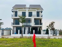 Bán căn biệt thự song lập 135m rẻ bằng 1/3 long biên ha nội Bán căn biệt thự song lập 135m rẻ bằng 1/3 long biên ha nội